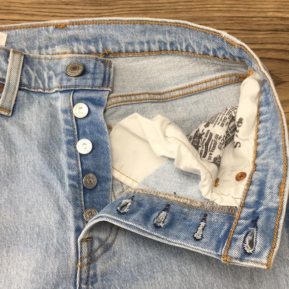 3/$20 Levi’s 501 Skinny Mom Jeans Womens 25x28 Light Wash Button Fly Premium - Picture 11 of 16